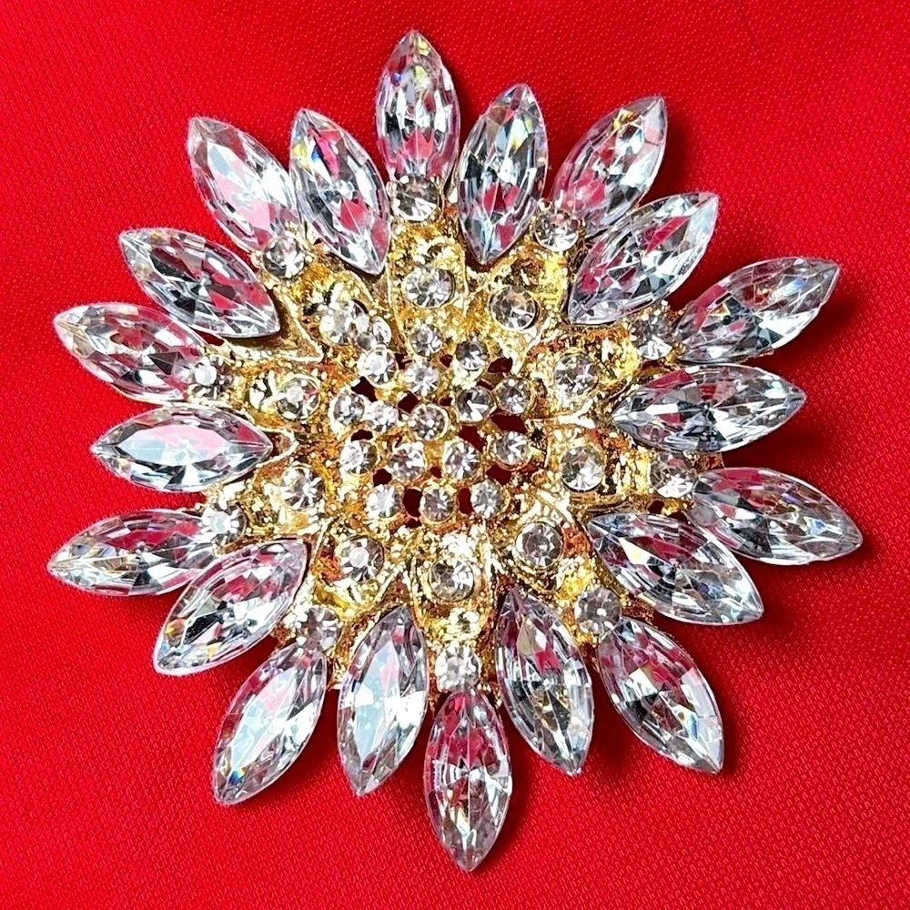 Rhinestone Glass w/ Gold Tone Floral Bouquet Starburst Brooch Pin Large 2.75